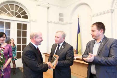 ѳ������ ������������ � �����������